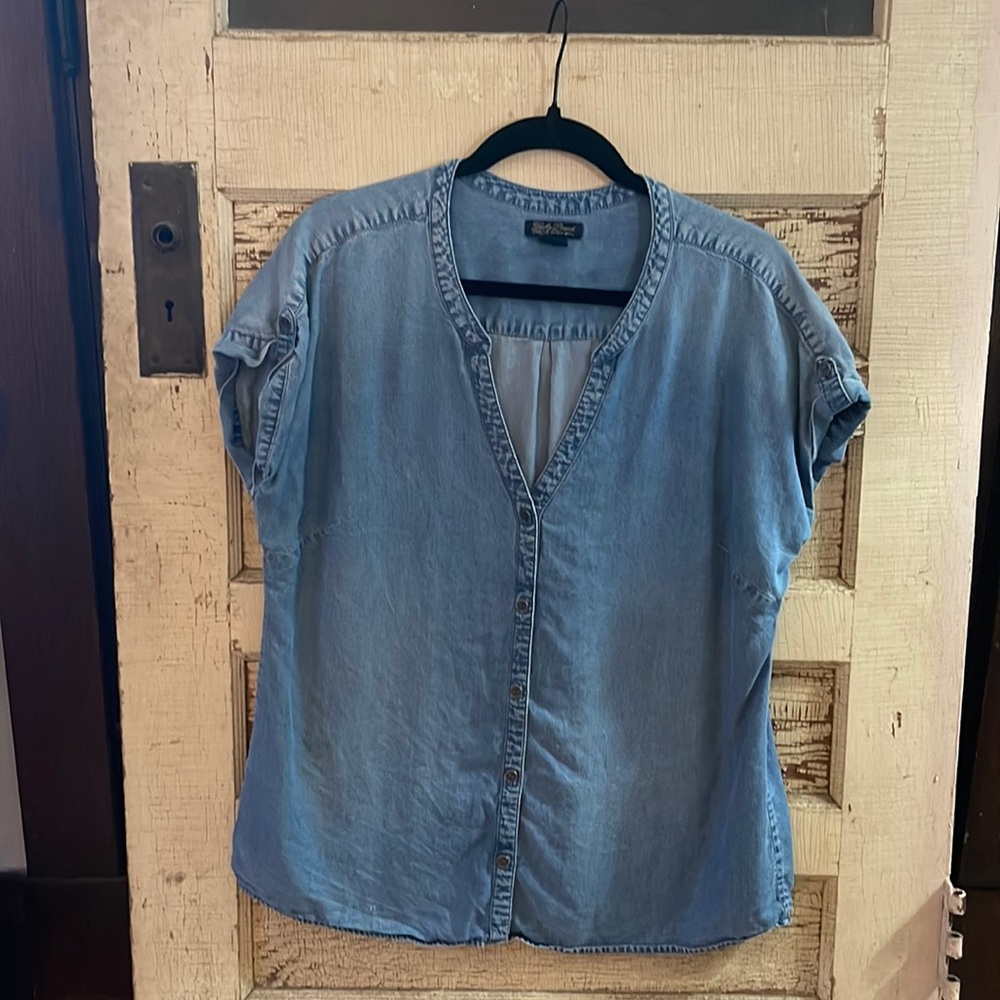 Lucky Brand Denim Short Sleeved Blouse.  Soft.  Size L but cute as oversized!